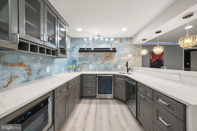 23246 MINERVA DR, Brambleton, VA 20148