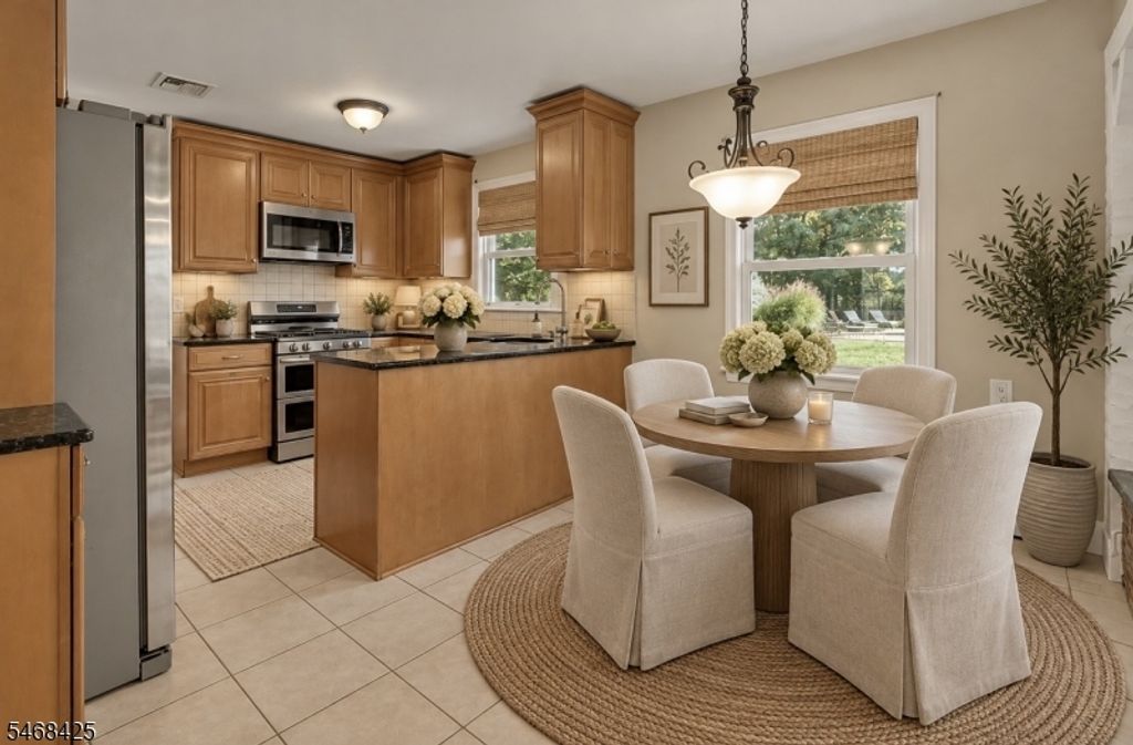 8 Cedar Ln, Roseland Boro, NJ 07068 — photo 4