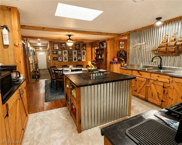 100 Point View, Weirton, WV 26062