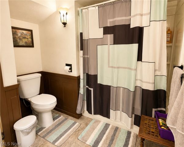 100 Point View, Weirton, WV 26062
