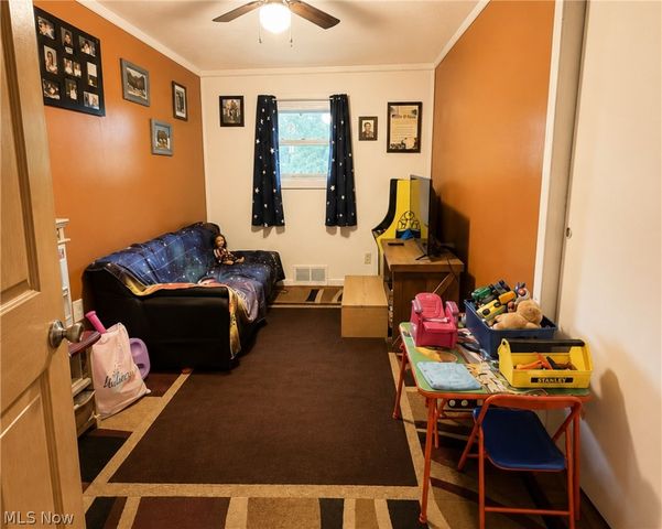 100 Point View, Weirton, WV 26062