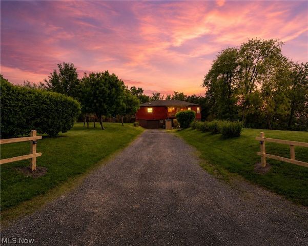 100 Point View, Weirton, WV 26062