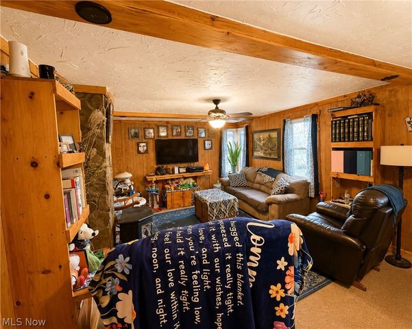 100 Point View, Weirton, WV 26062