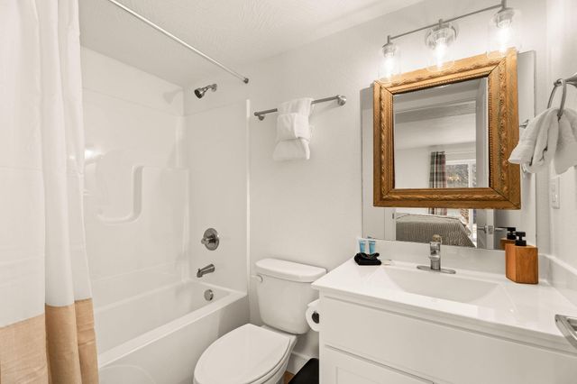 403 Veterans Boulevard E-380, Branson, MO 65616