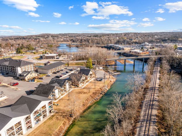 403 Veterans Boulevard E-380, Branson, MO 65616