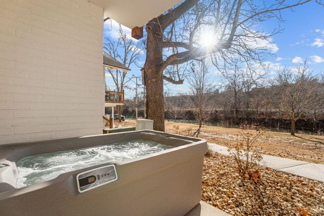 403 Veterans Boulevard E-380, Branson, MO 65616