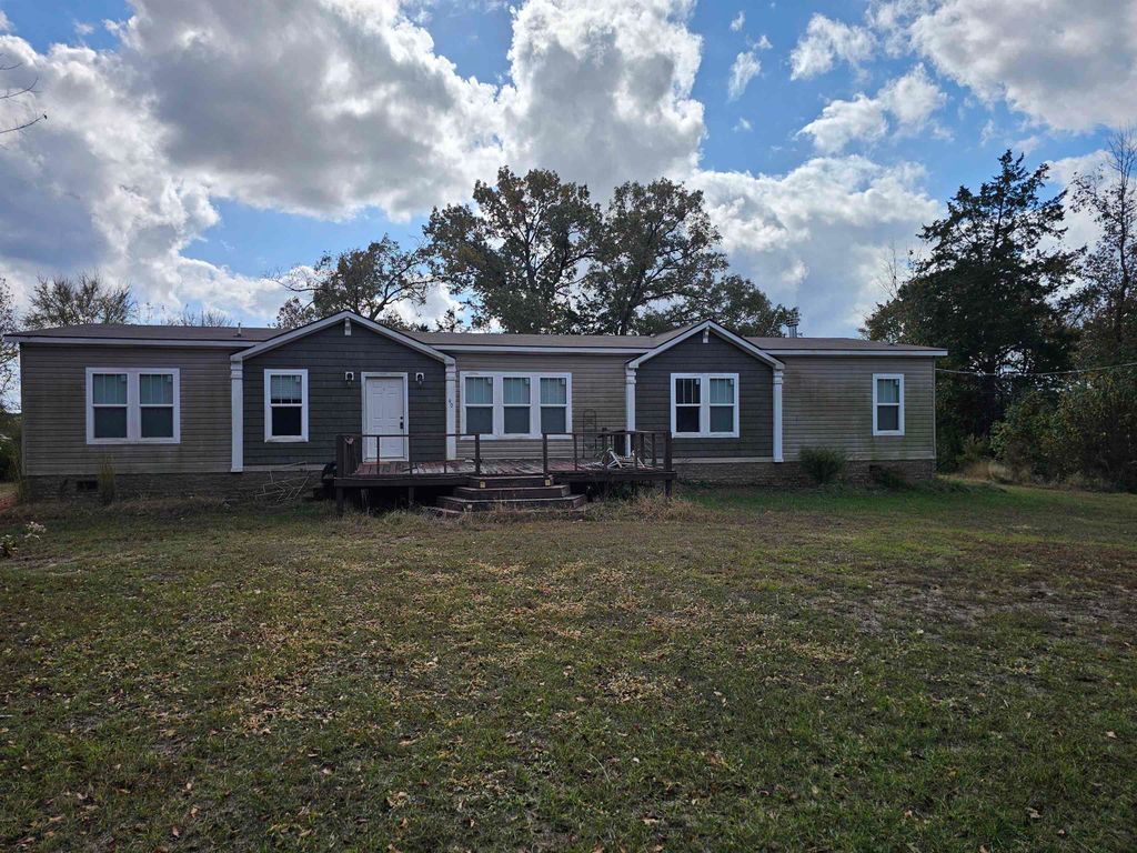 90 County Road 1110, Daingerfield, TX 75638