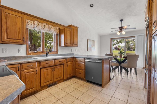 N9513 CATHY COURT, Appleton, WI 54915