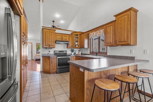 N9513 CATHY COURT, Appleton, WI 54915