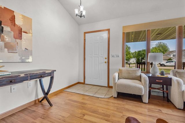 N9513 CATHY COURT, Appleton, WI 54915