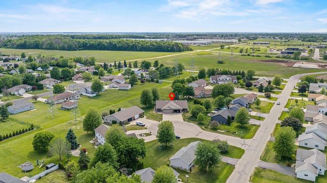 N9513 CATHY COURT, Appleton, WI 54915