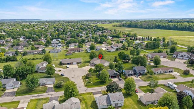 N9513 CATHY COURT, Appleton, WI 54915