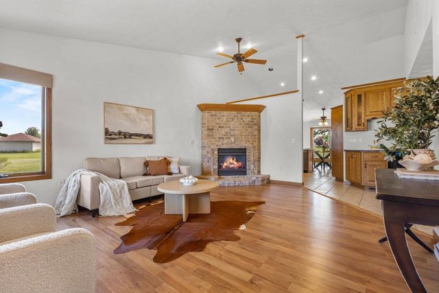 N9513 CATHY COURT, Appleton, WI 54915