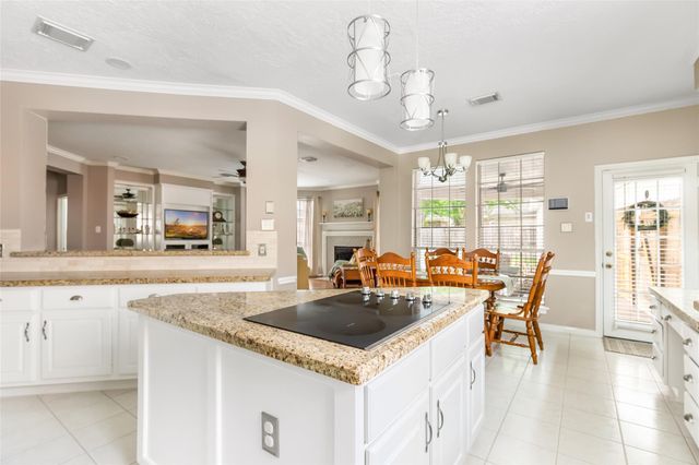 3623 Clover Creek Drive, Kingwood, TX 77345