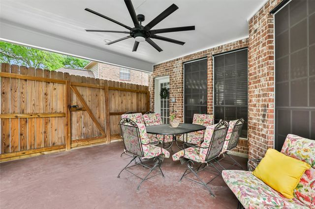 3623 Clover Creek Drive, Kingwood, TX 77345