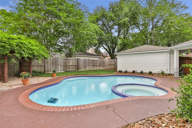 3623 Clover Creek Drive, Kingwood, TX 77345