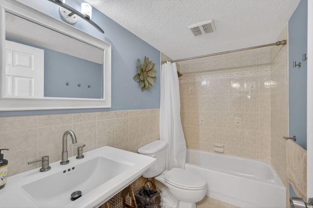 2950 SE Ocean Blvd Boulevard, Stuart, FL 34996