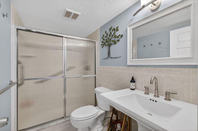 2950 SE Ocean Blvd Boulevard, Stuart, FL 34996