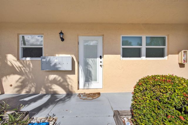 2950 SE Ocean Blvd Boulevard, Stuart, FL 34996