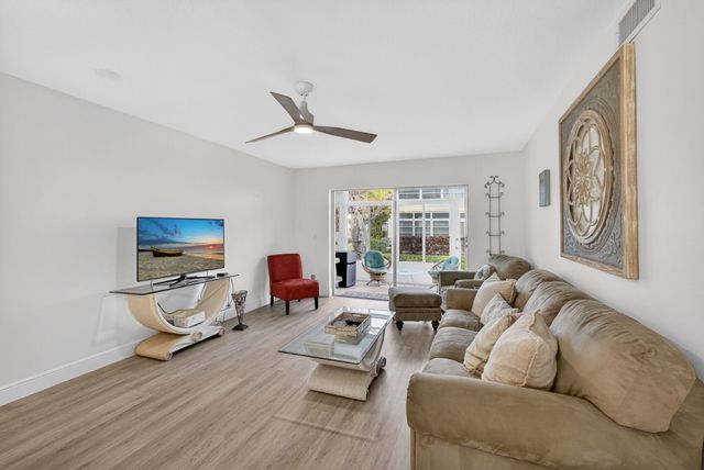 2950 SE Ocean Blvd Boulevard, Stuart, FL 34996