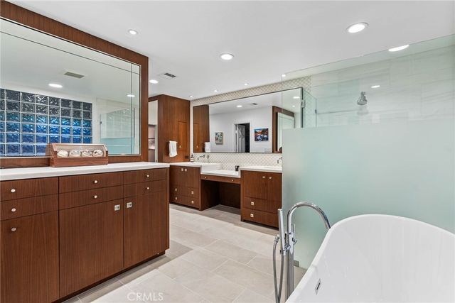 1800 Glenwood Lane, Newport Beach, CA 92660