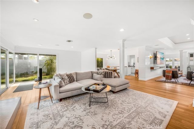 1800 Glenwood Lane, Newport Beach, CA 92660