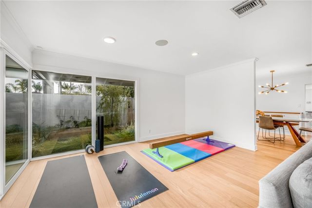 1800 Glenwood Lane, Newport Beach, CA 92660