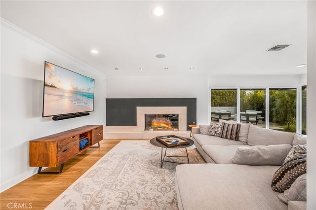 1800 Glenwood Lane, Newport Beach, CA 92660