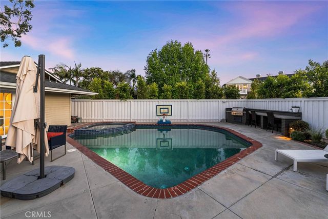 1800 Glenwood Lane, Newport Beach, CA 92660