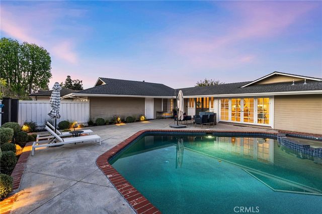 1800 Glenwood Lane, Newport Beach, CA 92660