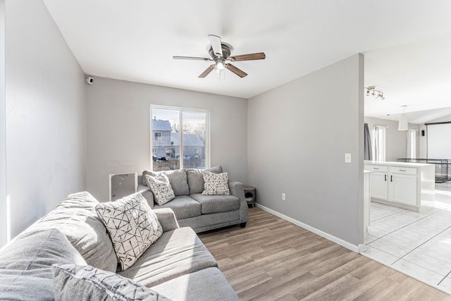 2055 Tuscany Lane, Romeoville, IL 60446