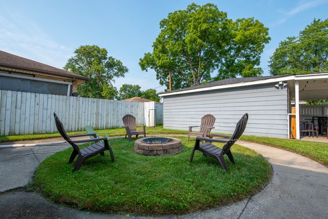 18636 Sherman Street, Lansing, IL 60438