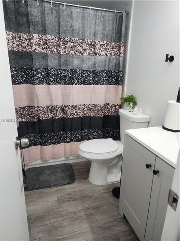 7605 NW 4th Pl 206, Margate, FL 33063