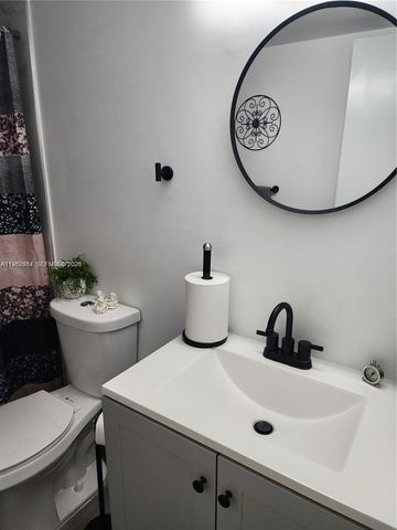 7605 NW 4th Pl 206, Margate, FL 33063