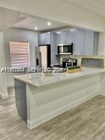 7605 NW 4th Pl 206, Margate, FL 33063