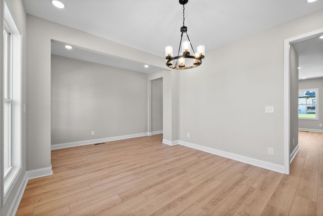 248 Bluebell Dr, Clarksville, TN 37043