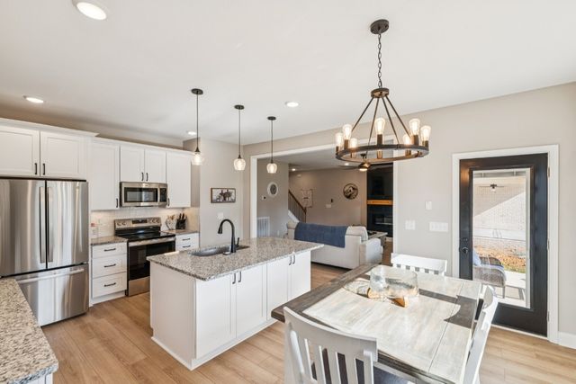 248 Bluebell Dr, Clarksville, TN 37043