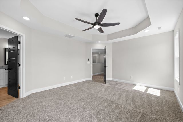 248 Bluebell Dr, Clarksville, TN 37043