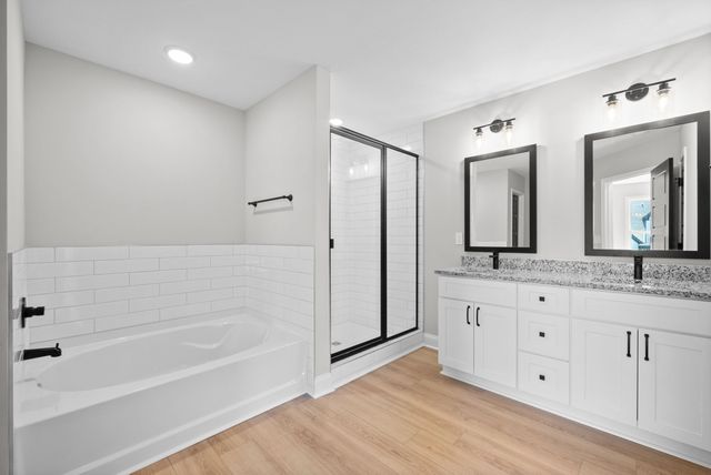 248 Bluebell Dr, Clarksville, TN 37043