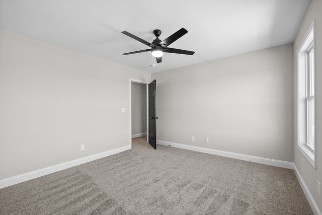 248 Bluebell Dr, Clarksville, TN 37043