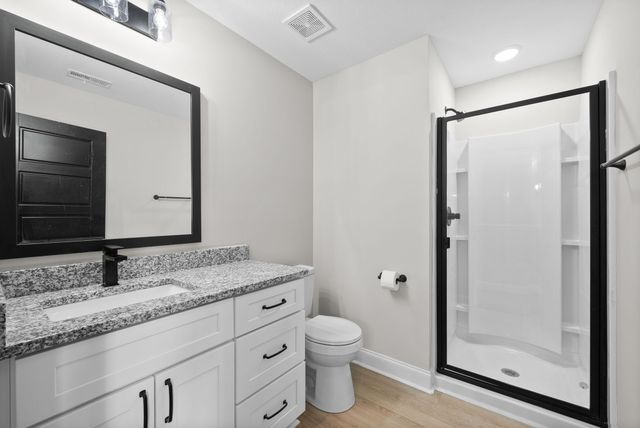 248 Bluebell Dr, Clarksville, TN 37043