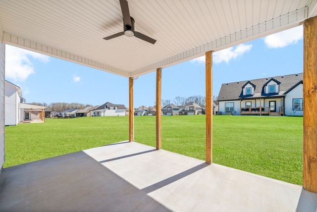 248 Bluebell Dr, Clarksville, TN 37043