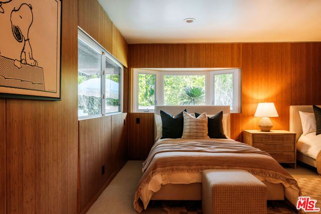 4975 Queen Florence Lane, Woodland Hills, CA 91364