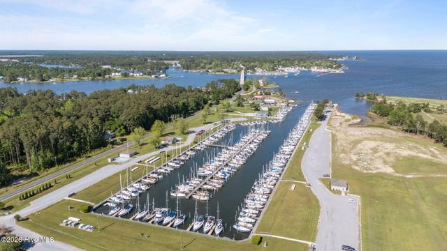 63 Wind Lake Road S, Oriental, NC 28571