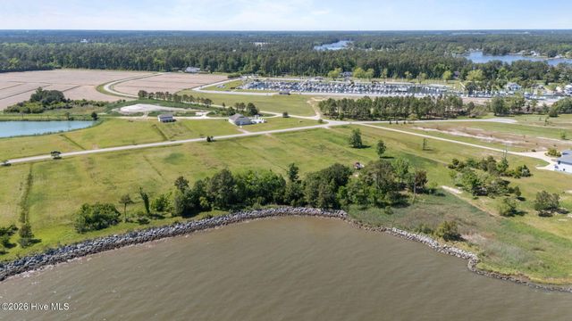 63 Wind Lake Road S, Oriental, NC 28571