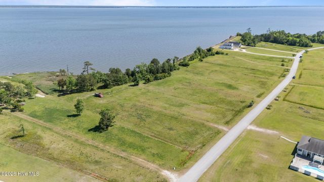 63 Wind Lake Road S, Oriental, NC 28571