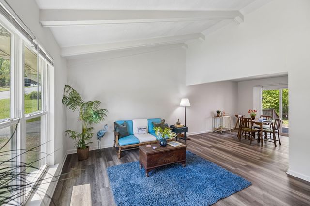 817 S Valleywood Circle, Hixson, TN 37343