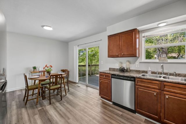 817 S Valleywood Circle, Hixson, TN 37343