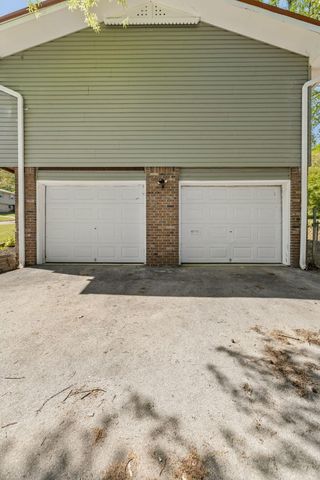 817 S Valleywood Circle, Hixson, TN 37343