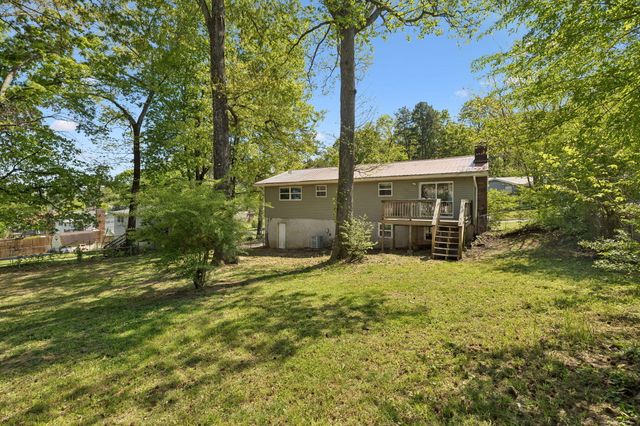 817 S Valleywood Circle, Hixson, TN 37343